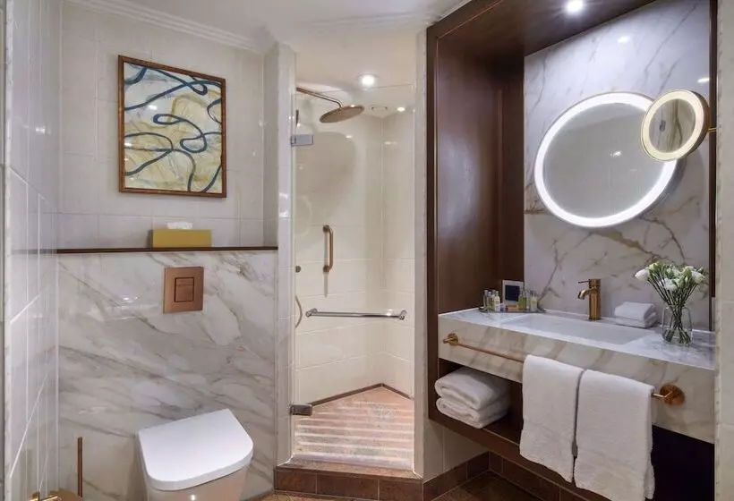 سوئیت پنت هاوس, Hilton Frankfurt City Centre