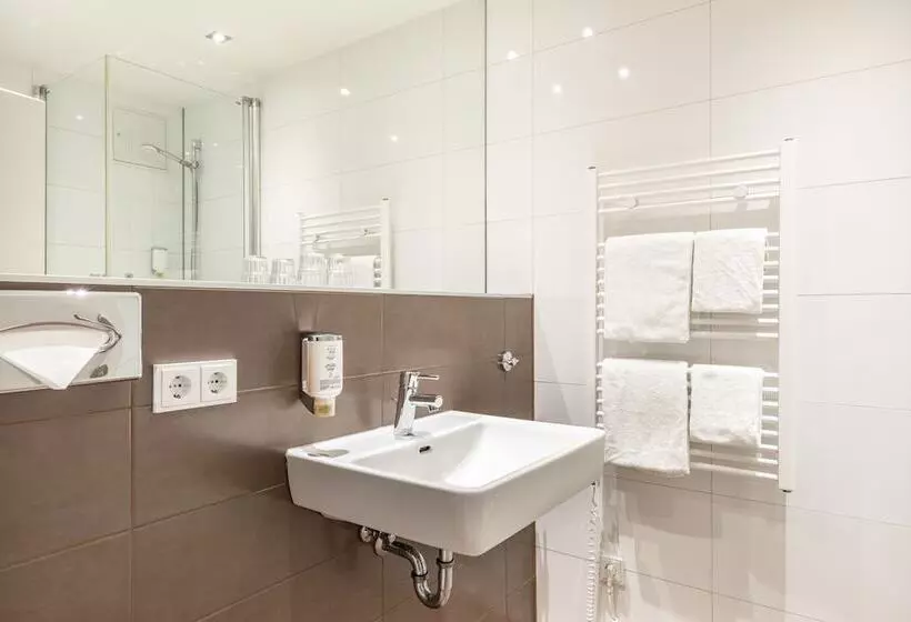 اتاق استاندارد, Garner Hotel Dusseldorf - Main Station by IHG