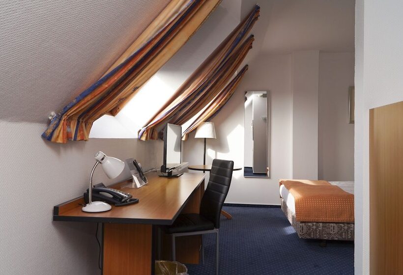 Номер Стандарт, Trip Inn Kongresshotel Frankfurt Rodgau