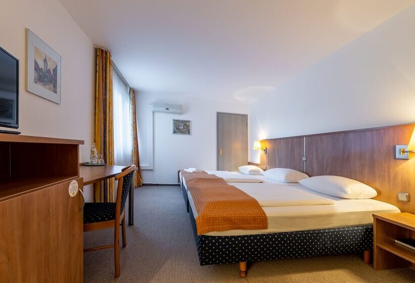 Номер Стандарт Индивидуальный, Trip Inn Kongresshotel Frankfurt Rodgau
