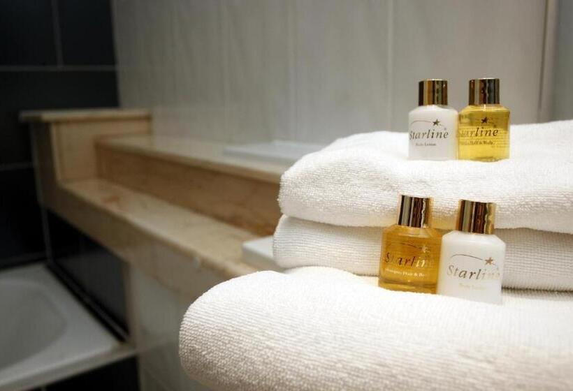 חדר סטנדרט לשלושה, Westerkamp