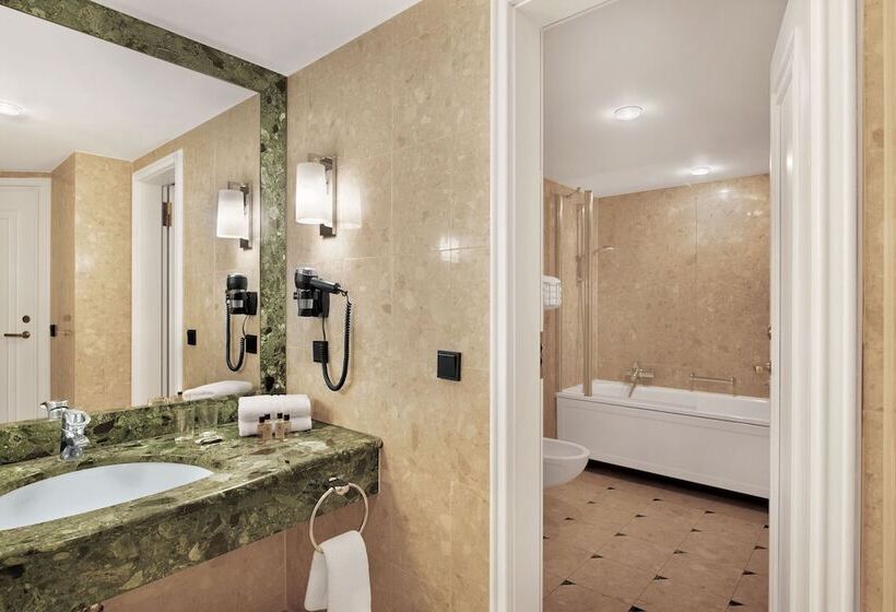 两卧家庭套房, Bilderberg Bellevue Hotel Dresden