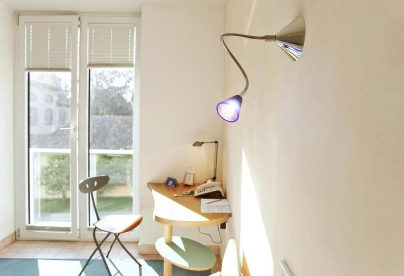 Standard Single Room, Watthalden