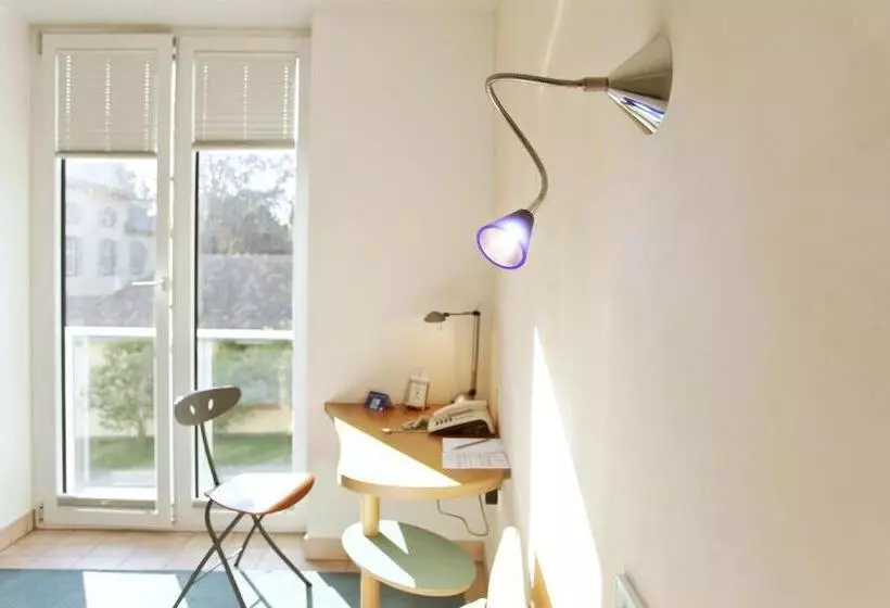 Standard Single Room, Watthalden