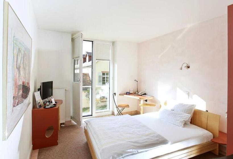 Standard Single Room, Watthalden