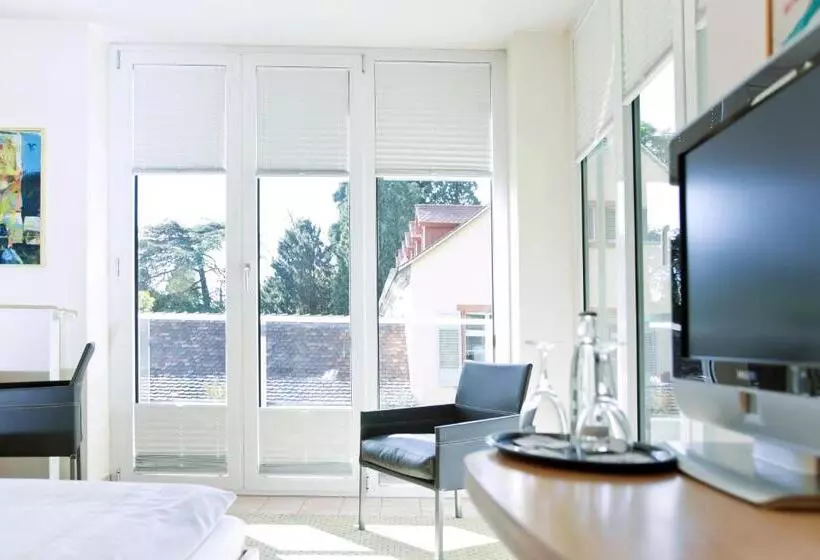 Comfort Room, Watthalden