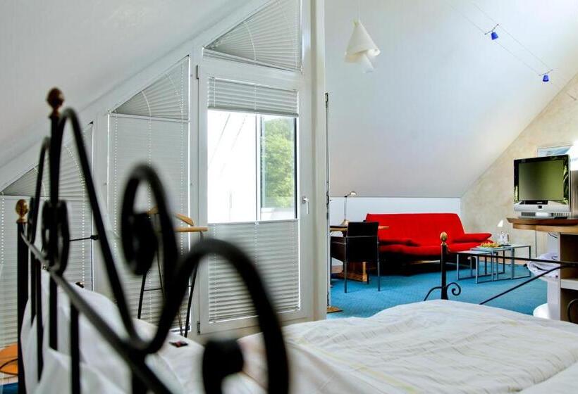 Standard Quadruple Room, Watthalden