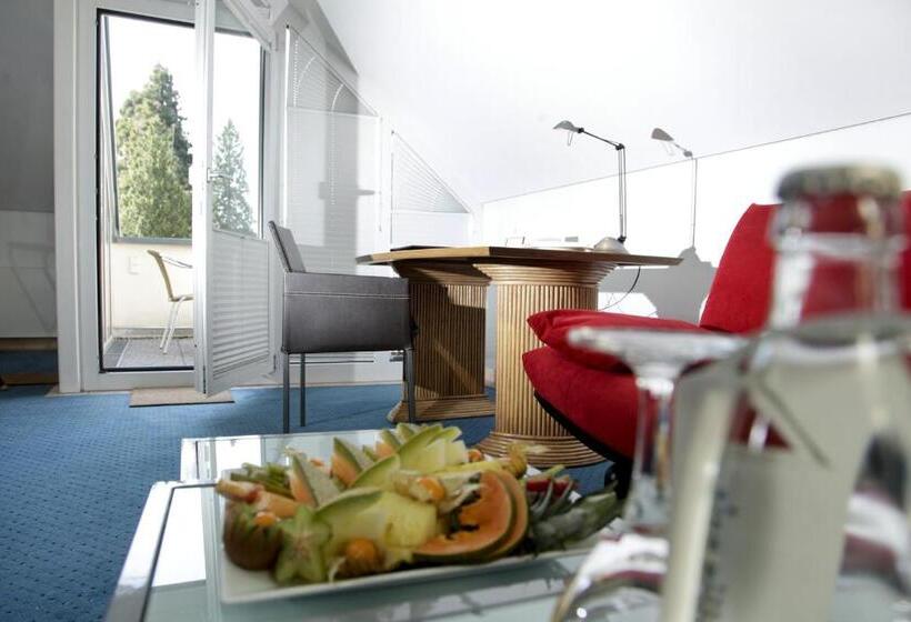 Standard Quadruple Room, Watthalden