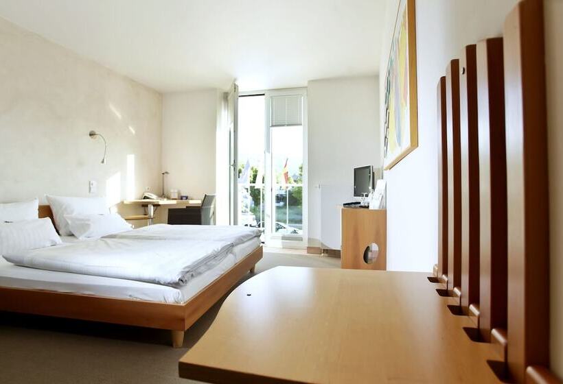 Standard Room, Watthalden