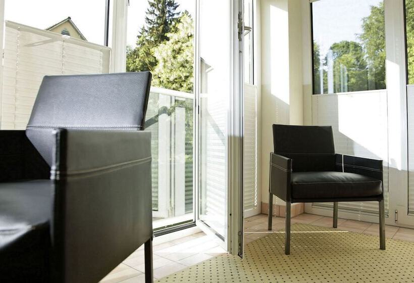 Comfort Room, Watthalden