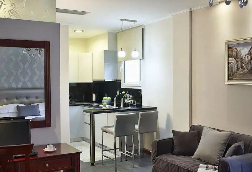 سوییت, Ava Hotel And Suites
