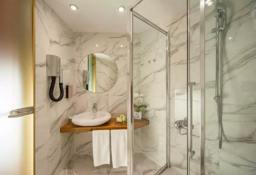 Junior Suite, Civitel Akali