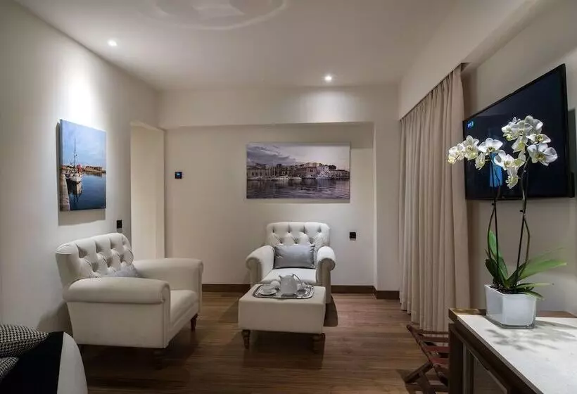 Junior Suite, Civitel Akali