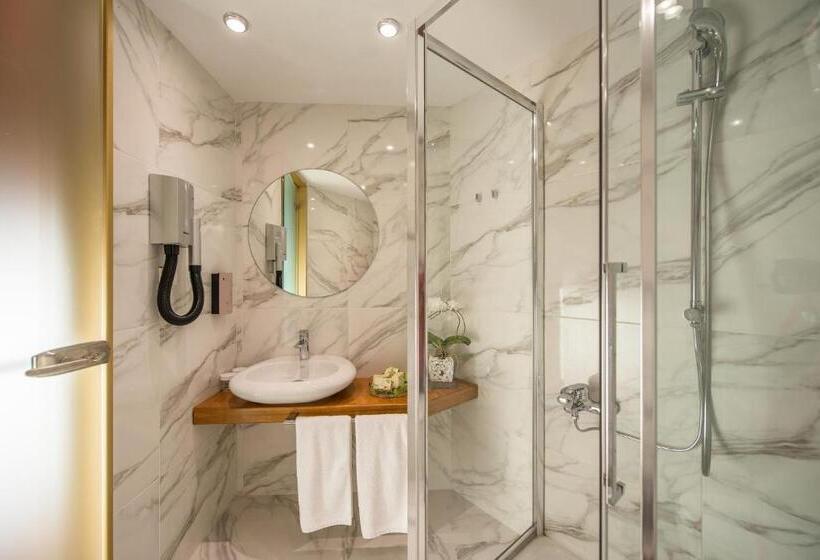 带阳台的高级房间, Civitel Akali