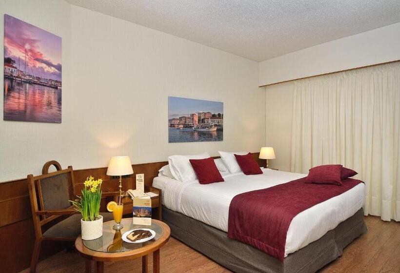 高级大房间, Civitel Akali