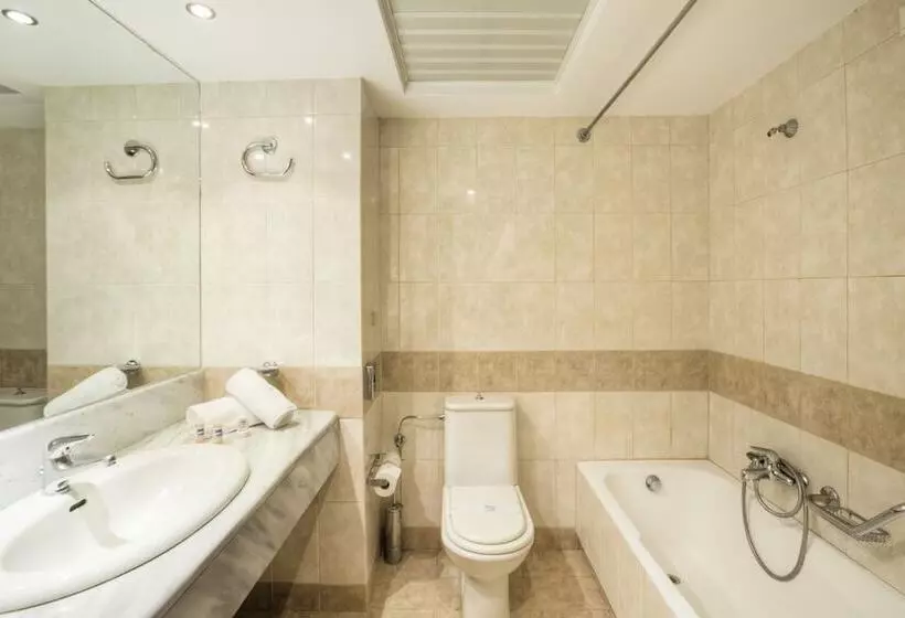 Chambre Standard Vue Mer Latérale, Kipriotis Hippocrates