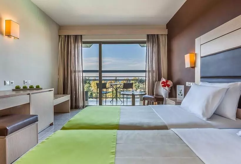 Chambre Standard Vue Mer Latérale, Kipriotis Hippocrates