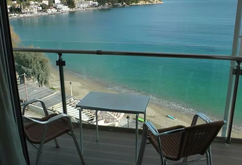 اتاق سوپریور با چشم‌انداز دریا, New Aegli Resort