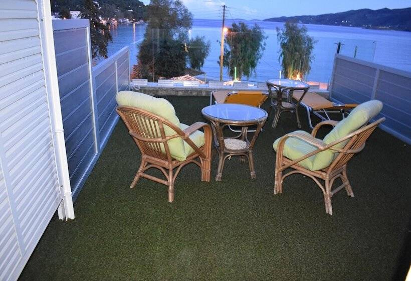 اتاق کلاسیک با چشمانداز دریا, New Aegli Resort