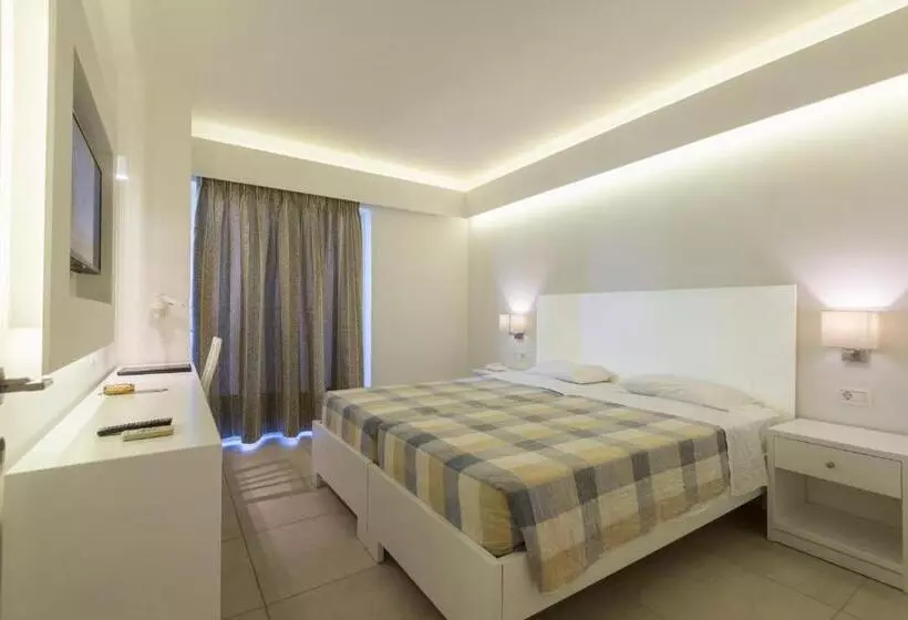 Quarto Familiar, Sandy Beach