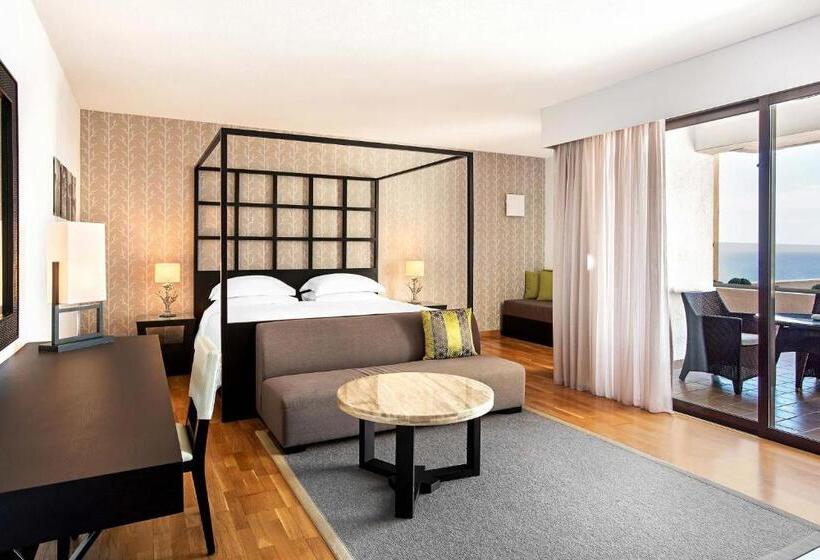 מיטת קינג בסוויטה, Sheraton Rhodes Resort