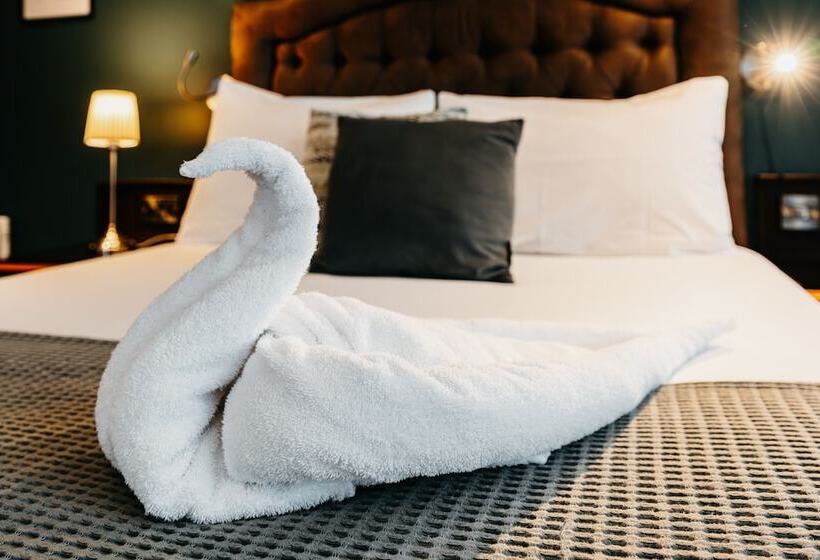 标准间, Drury Court