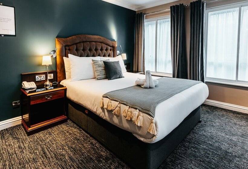 标准间, Drury Court