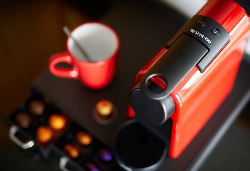 חדר סטנדרט, Handel S