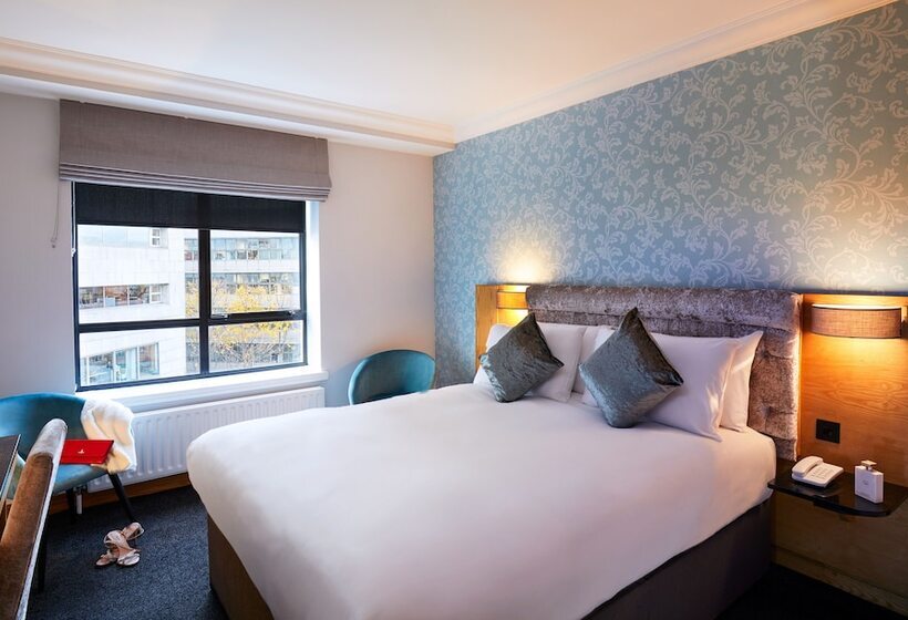 חדר סטנדרט, Handel S