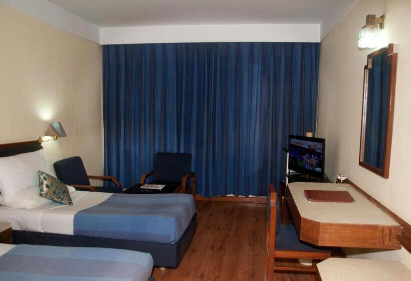 Quarto Estandar, Kalinga Ashok