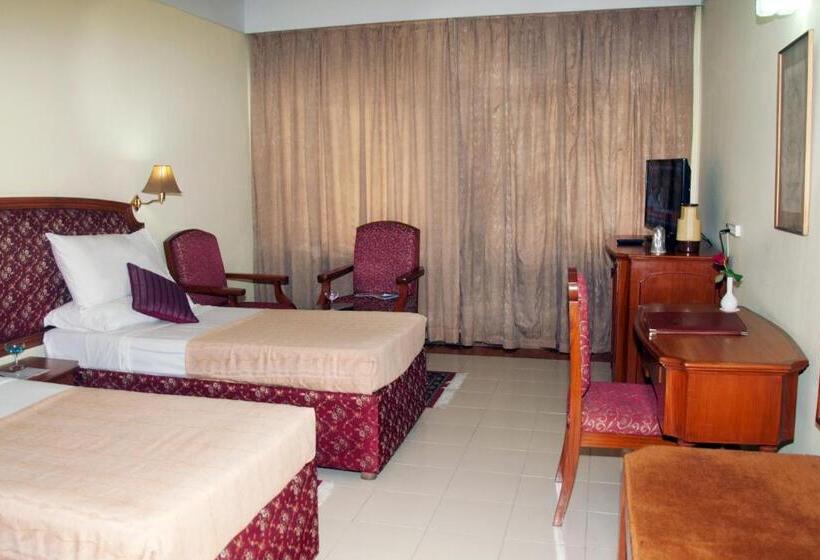 Quarto Estandar, Kalinga Ashok