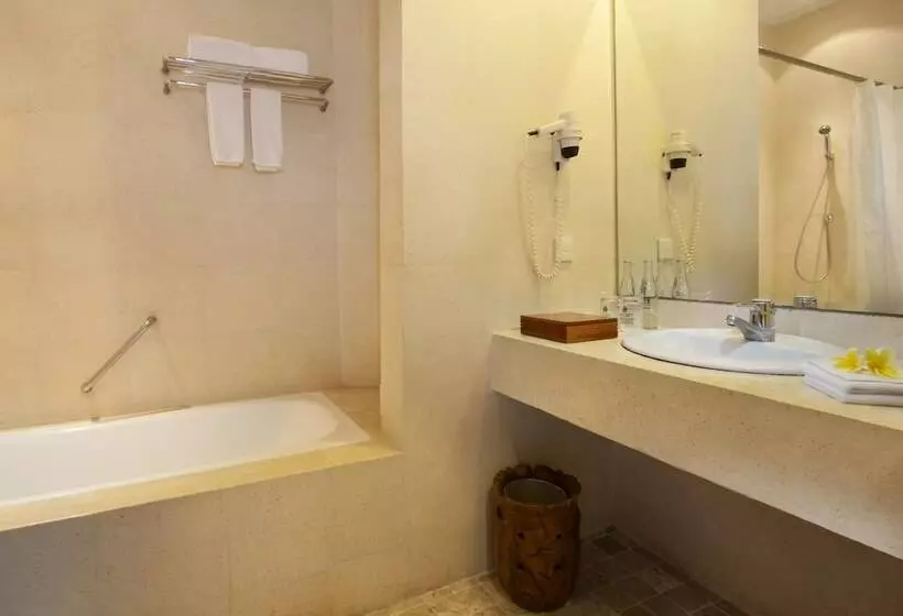 اتاق لوکس, Keraton Jimbaran Beach Resort
