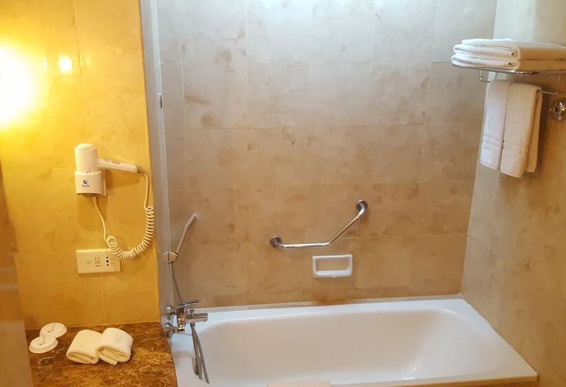 풀장 전망 디럭스 룸, Kuta Paradiso