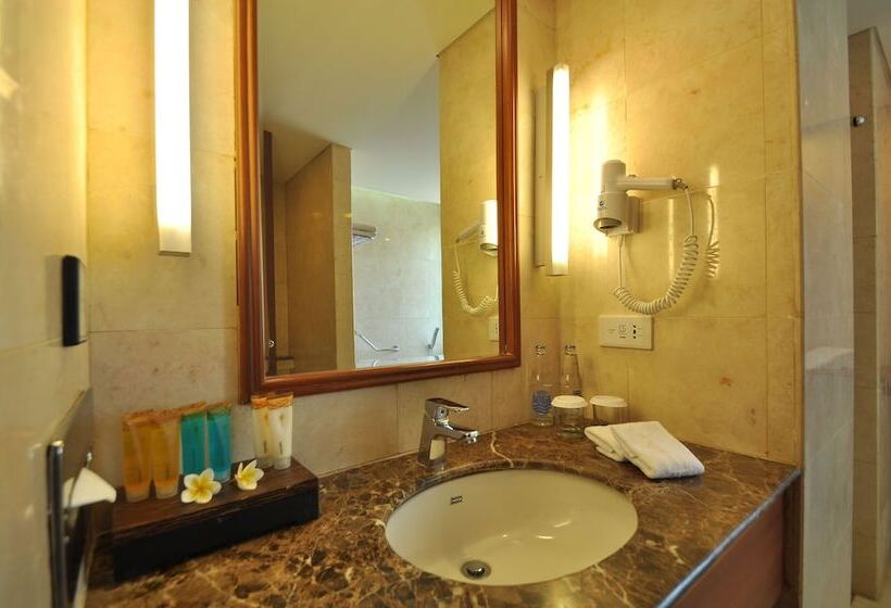 풀장 전망 디럭스 룸, Kuta Paradiso