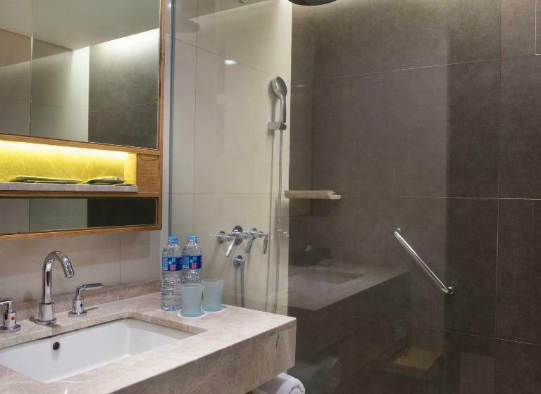 Номер Deluxe, Santika Premiere Slipi Jakarta