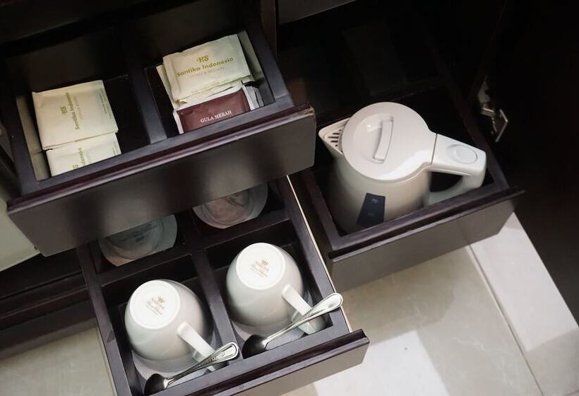 Номер Deluxe, Santika Premiere Slipi Jakarta