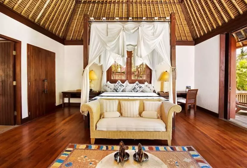 デラックスビラの１ベッドルーム, The Oberoi Beach Resort, Lombok