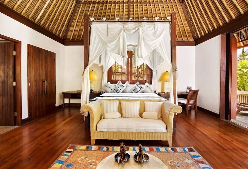 オーシャンビューのデラックス１ベッドルームビラ, The Oberoi Beach Resort, Lombok