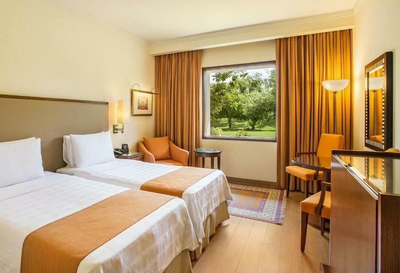 اتاق لوکس با چشمانداز باغ, Trident Agra