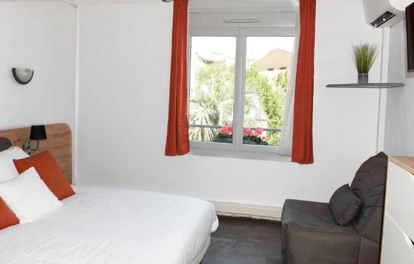 غرفة قياسية, Azur