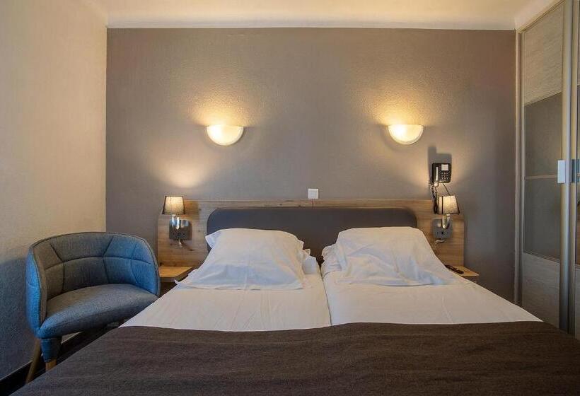 غرفة عائلية, Azur