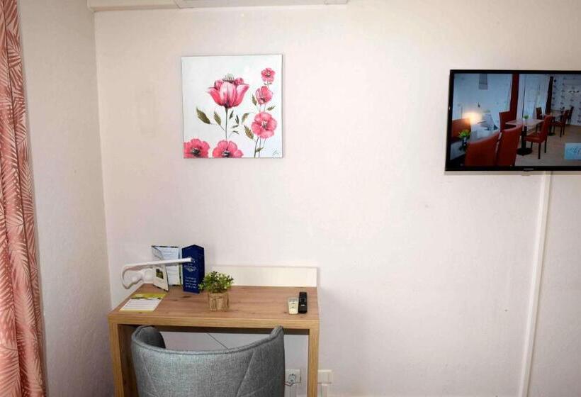 غرفة ديلوكس, Azur