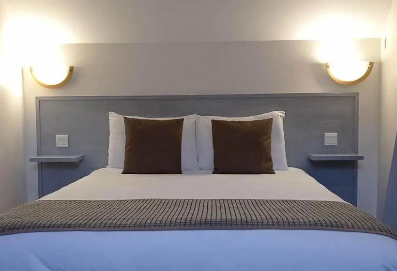 Standard Kolmen Hengen Huone, Hôtel De La Gare
