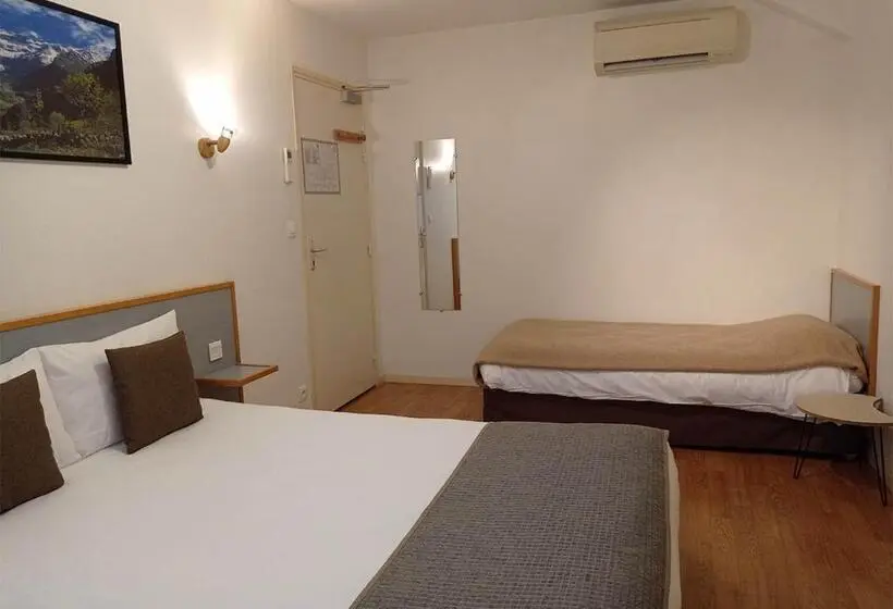 Standard Kolmen Hengen Huone, Hôtel De La Gare