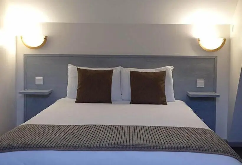 Standard Kolmen Hengen Huone, Hôtel De La Gare