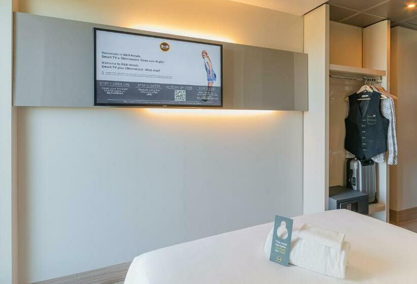 اتاق یک تخته با تراس, B&b Hotel Firenze City Center