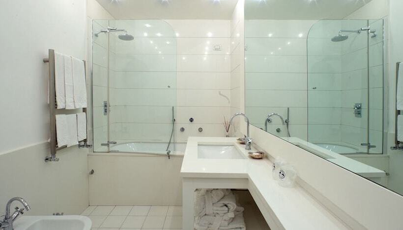 Классический Номер Вид на Море, Capo La Gala Hotel&wellness