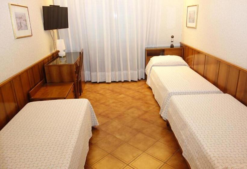 اتاق استاندارد سه نفره, Euromotel Croce Bianca