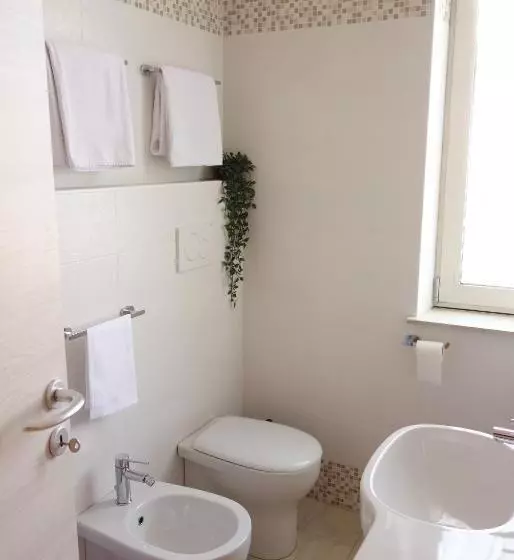 اتاق استاندارد با بالکن, Euromotel Croce Bianca