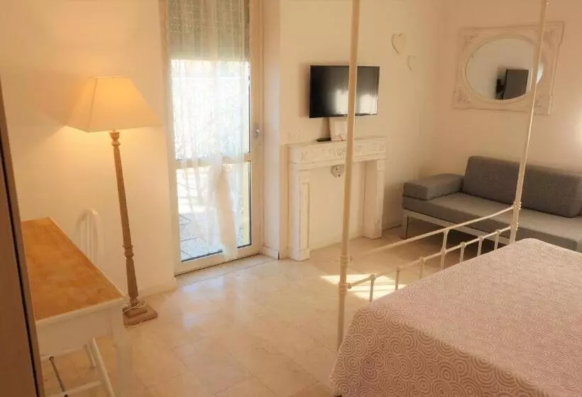 اتاق استاندارد با بالکن, Euromotel Croce Bianca